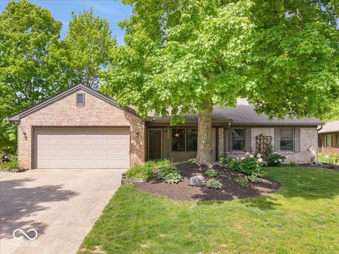 Photo of 12030 Laurel Oak Drive, Indianapolis, IN 46236 (MLS # 22107246)