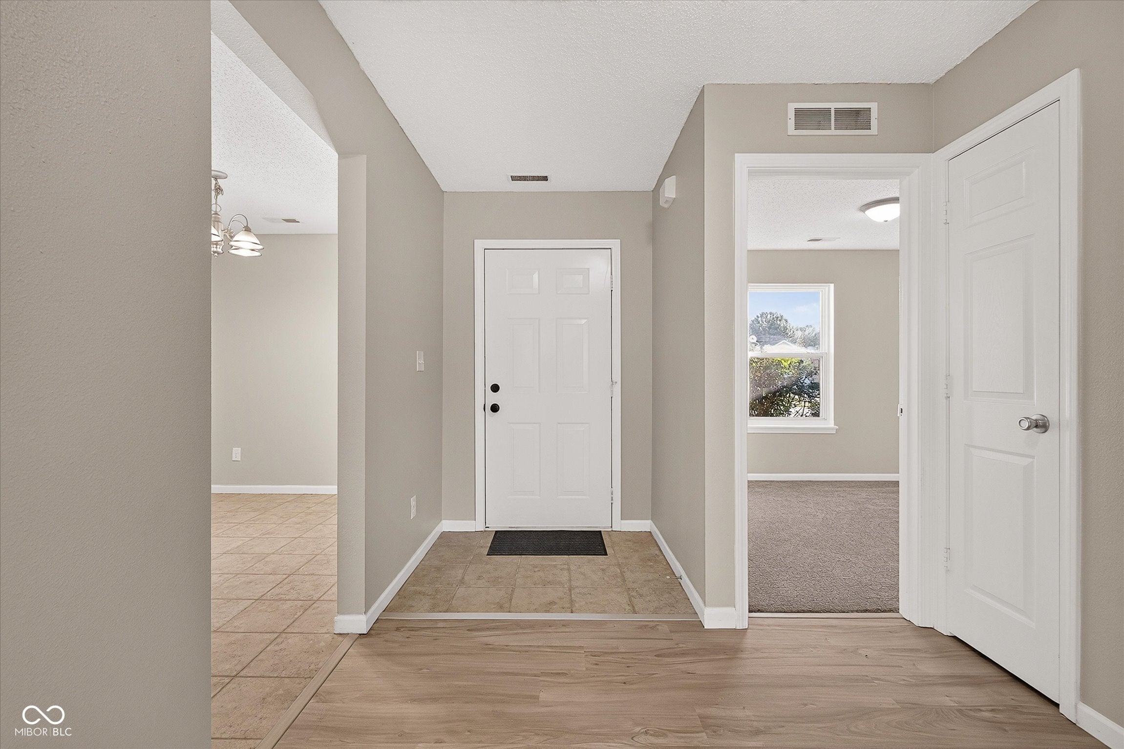 6943 Beargrass Court