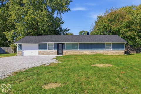 Photo of 3018 Elmhurst Drive, Indianapolis, IN 46226 (MLS # 22129286)