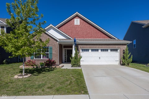 Photo of 5412 Maywood Drive, Whitestown, IN 46075 (MLS # 22105609)