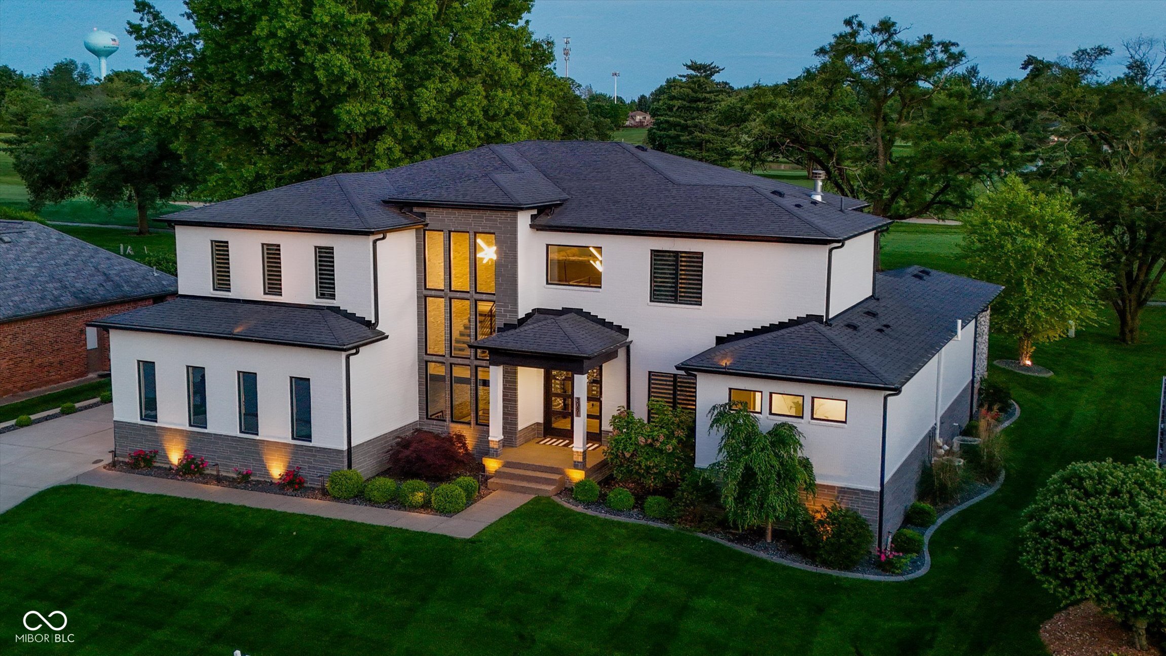 3081 Golfview Drive