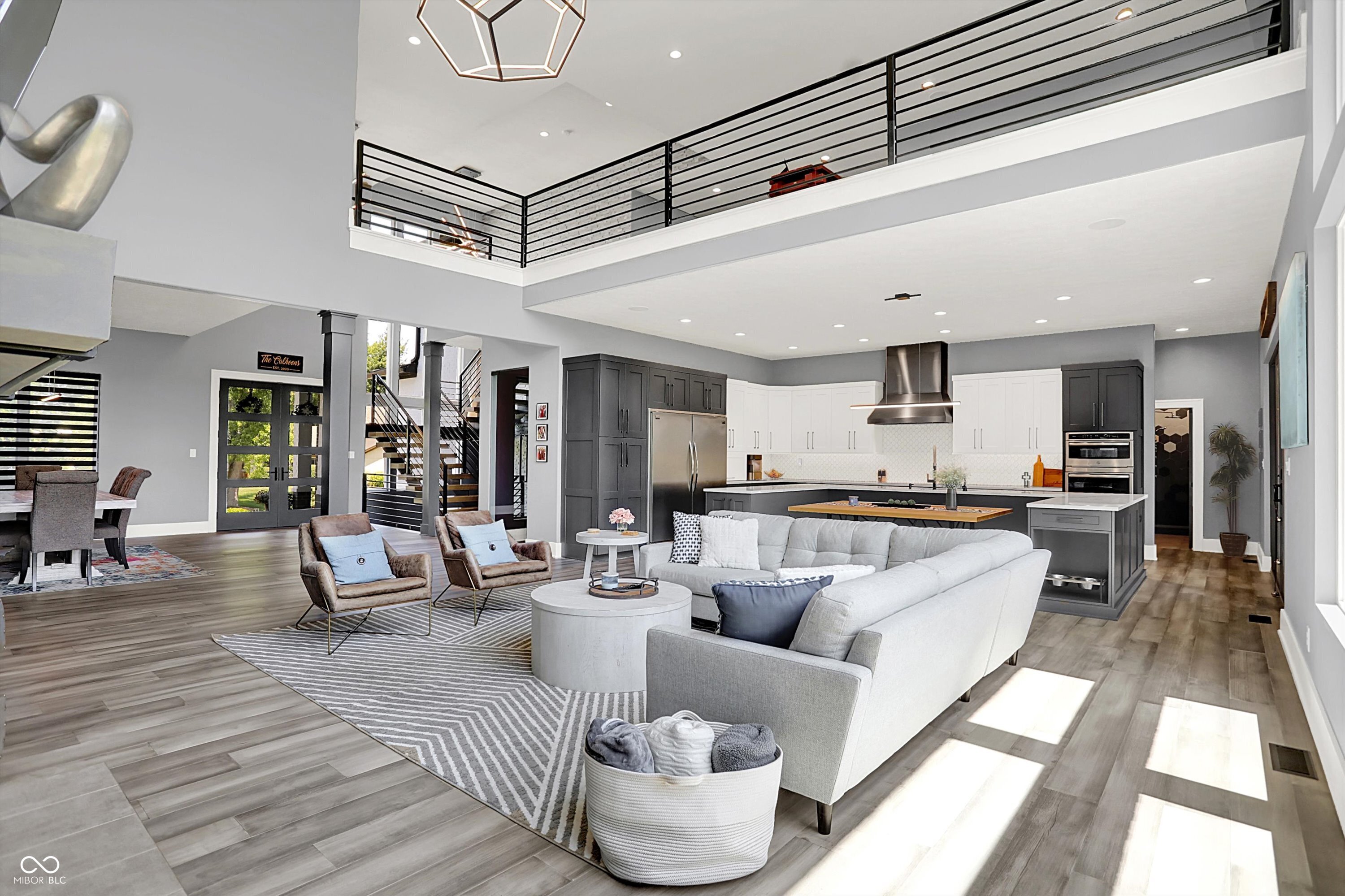 3081 Golfview Drive