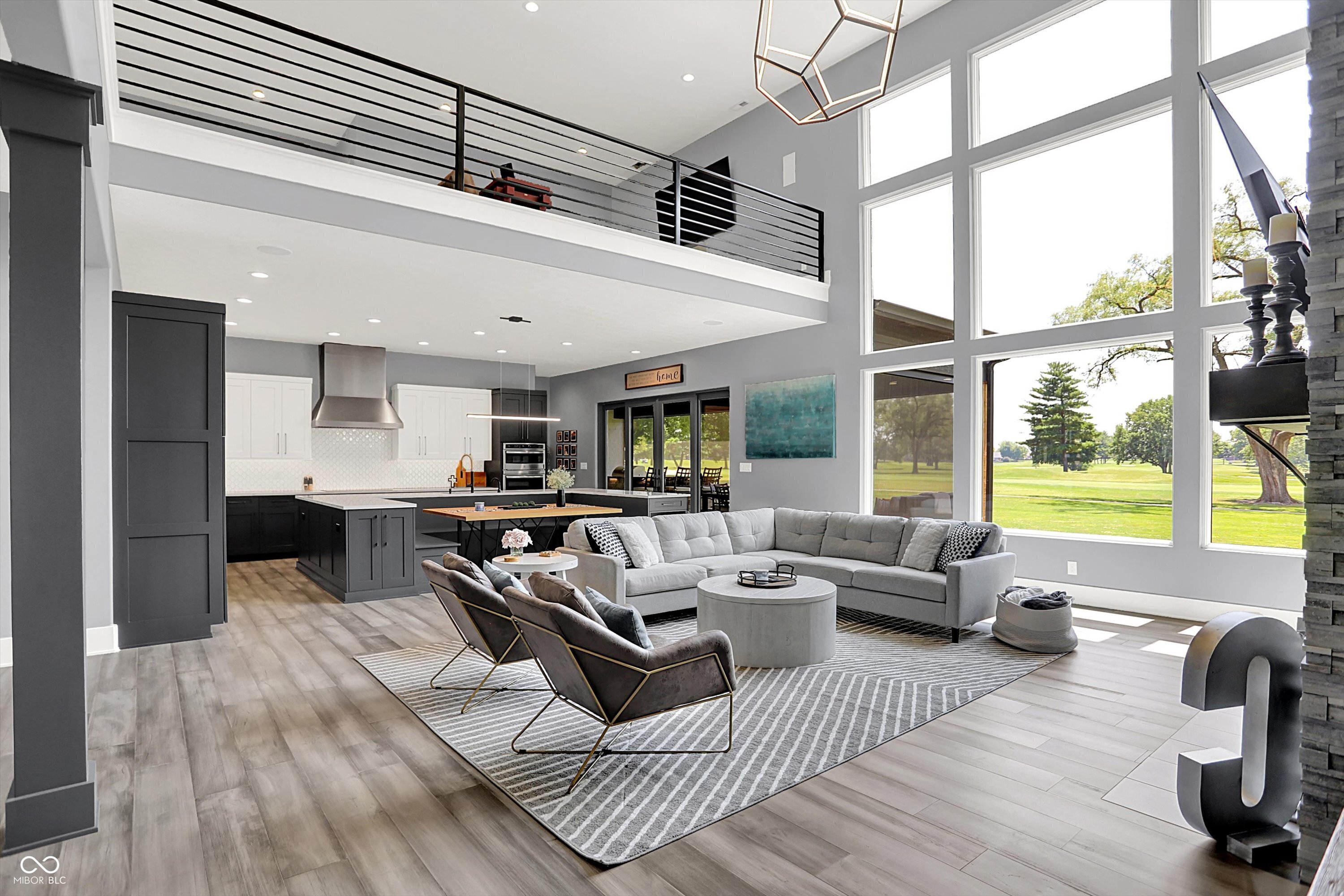 3081 Golfview Drive