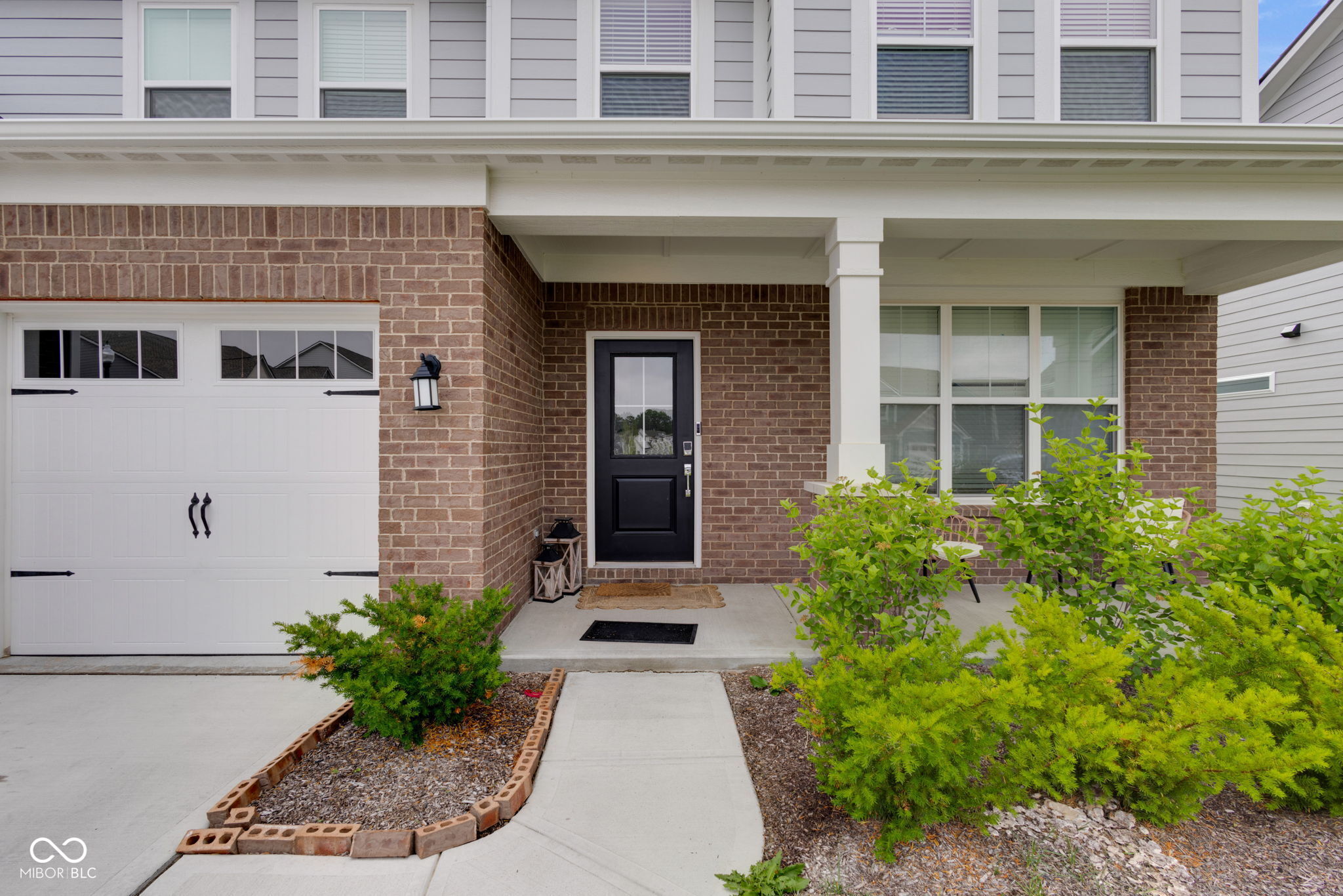 19490 Honeylocust Glen