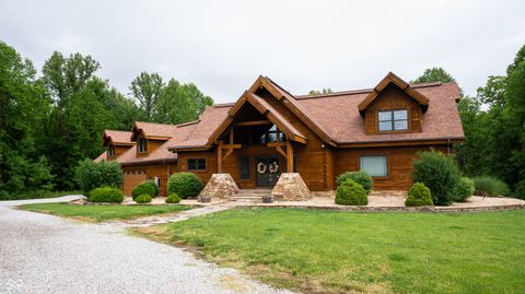 Photo for 920 W County Road 300 S