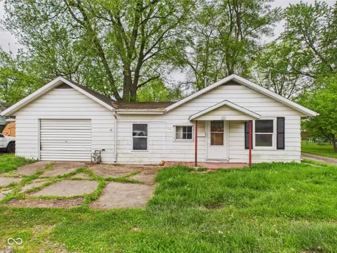 29 E Pine Street, Anderson, IN 46012 - MLS#: 22037852