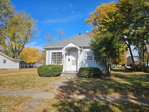 Photo of 2024 N B Street, Elwood, IN 46036 (MLS # 22071355)