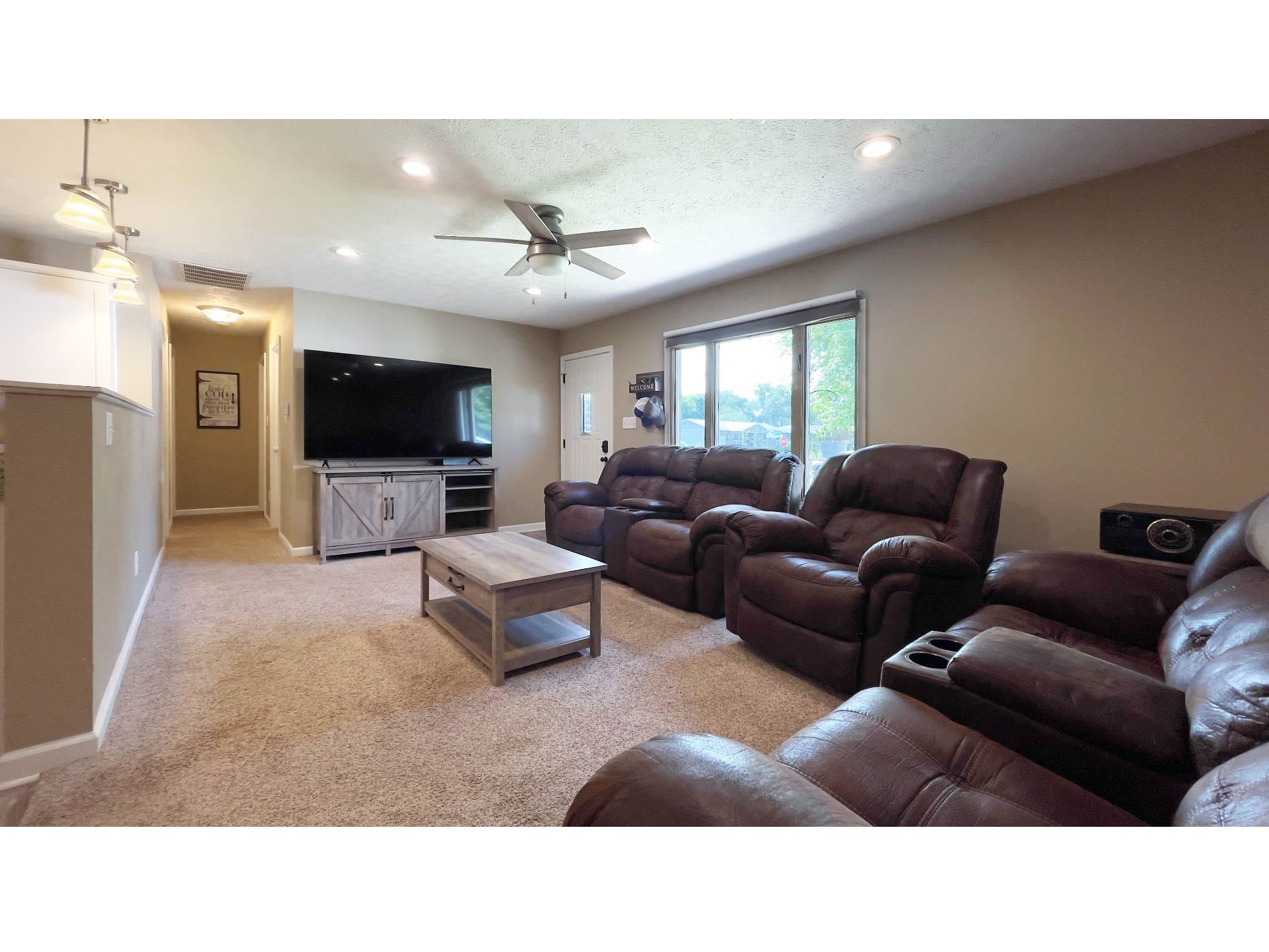11 Sunset Manor