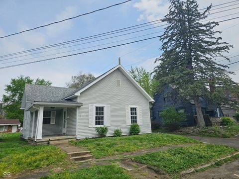 Photo of 610 E 5th Street, Anderson, IN 46012 (MLS # 22095641)