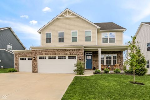Photo of 1082 Woodglen Drive, Westfield, IN 46074 (MLS # 22099051)