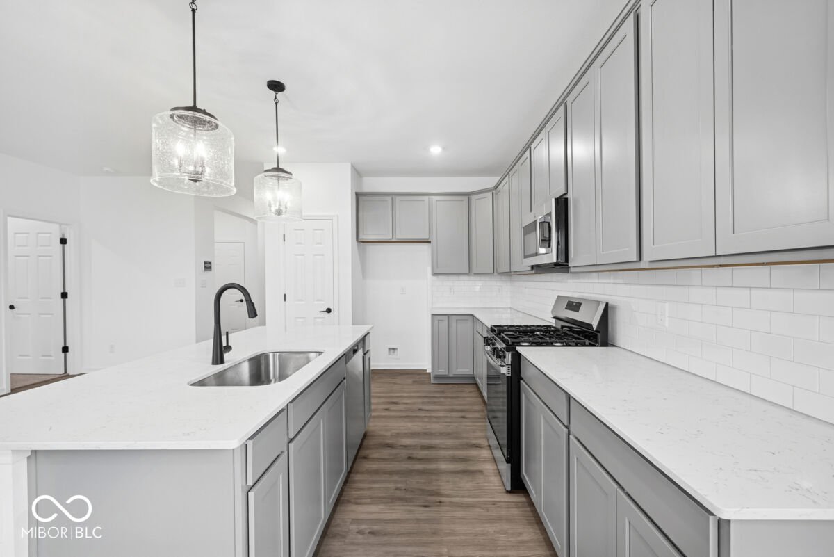 10619 Mangrove Drive