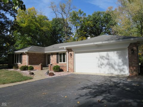 Photo of 8312 Northern Drive, Avon, IN 46123 (MLS # 22057657)