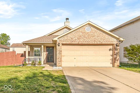 Photo of 7312 Kimble Drive, Indianapolis, IN 46217 (MLS # 22097689)