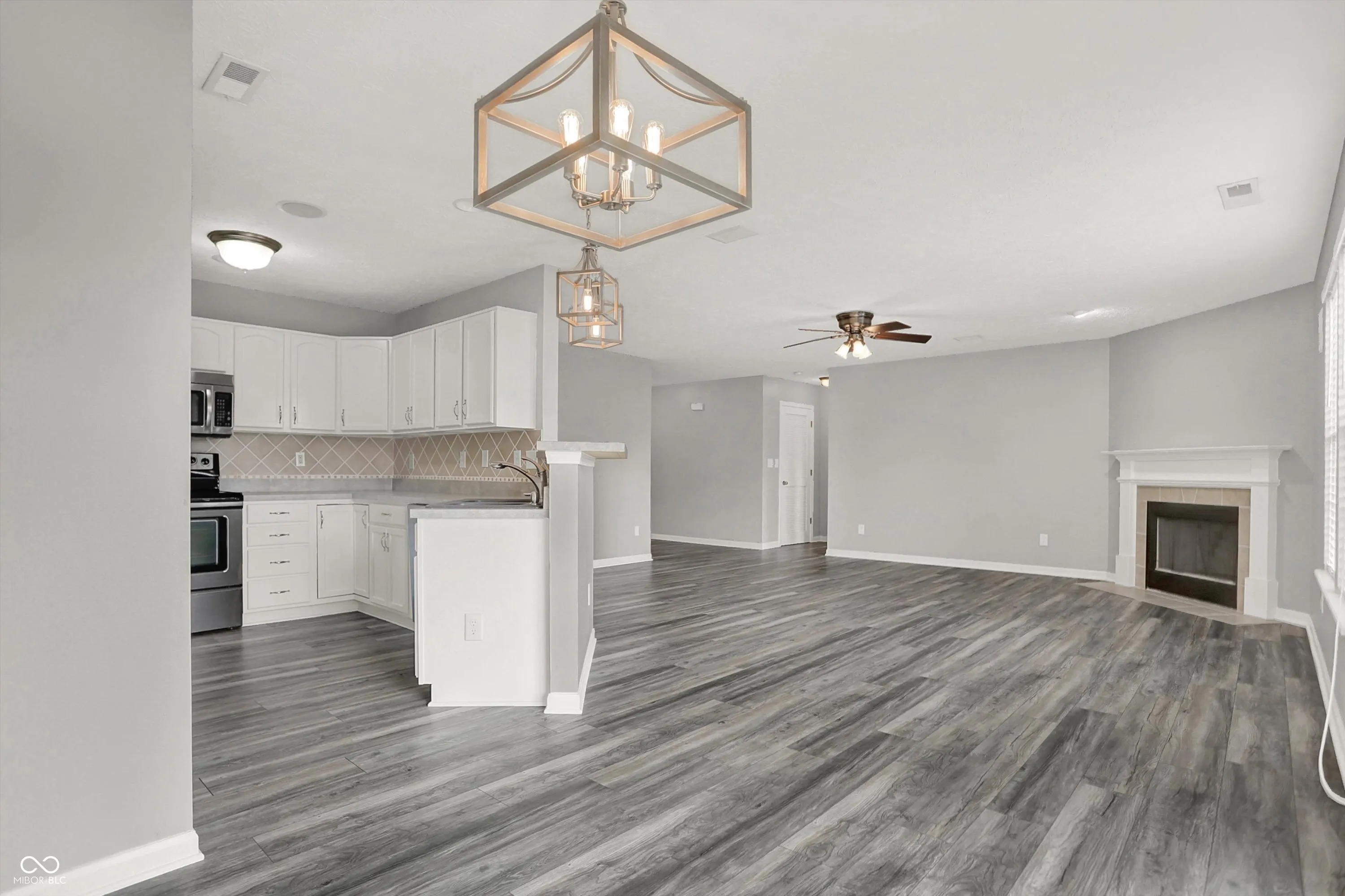 McCordsville, Indiana 46055, United States, 3 Bedrooms Bedrooms, ,2 BathroomsBathrooms,Residential,Active,96442