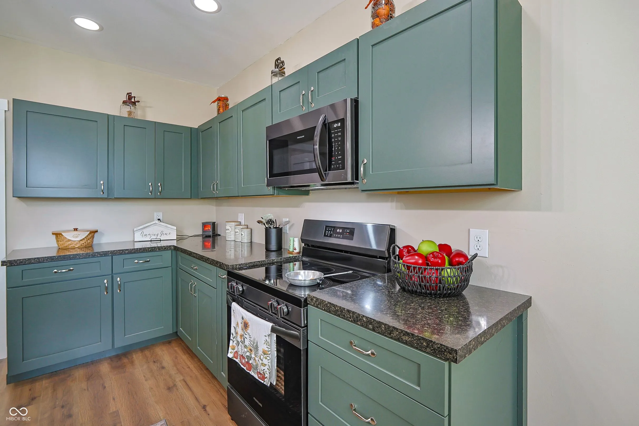 Columbus, Indiana 47203, United States, 3 Bedrooms Bedrooms, ,3 BathroomsBathrooms,Residential,Active,190797