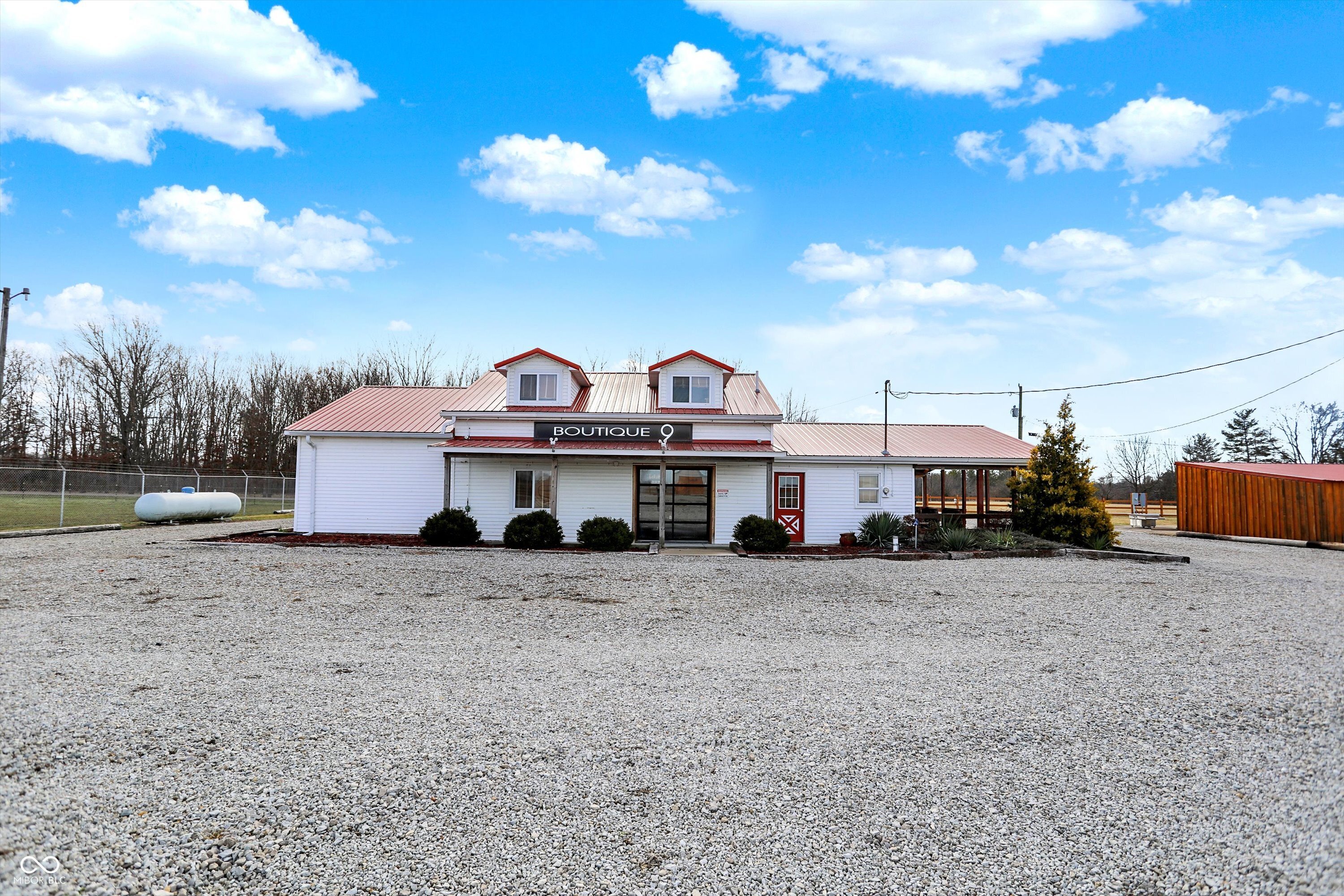 8700 S State Road 9
