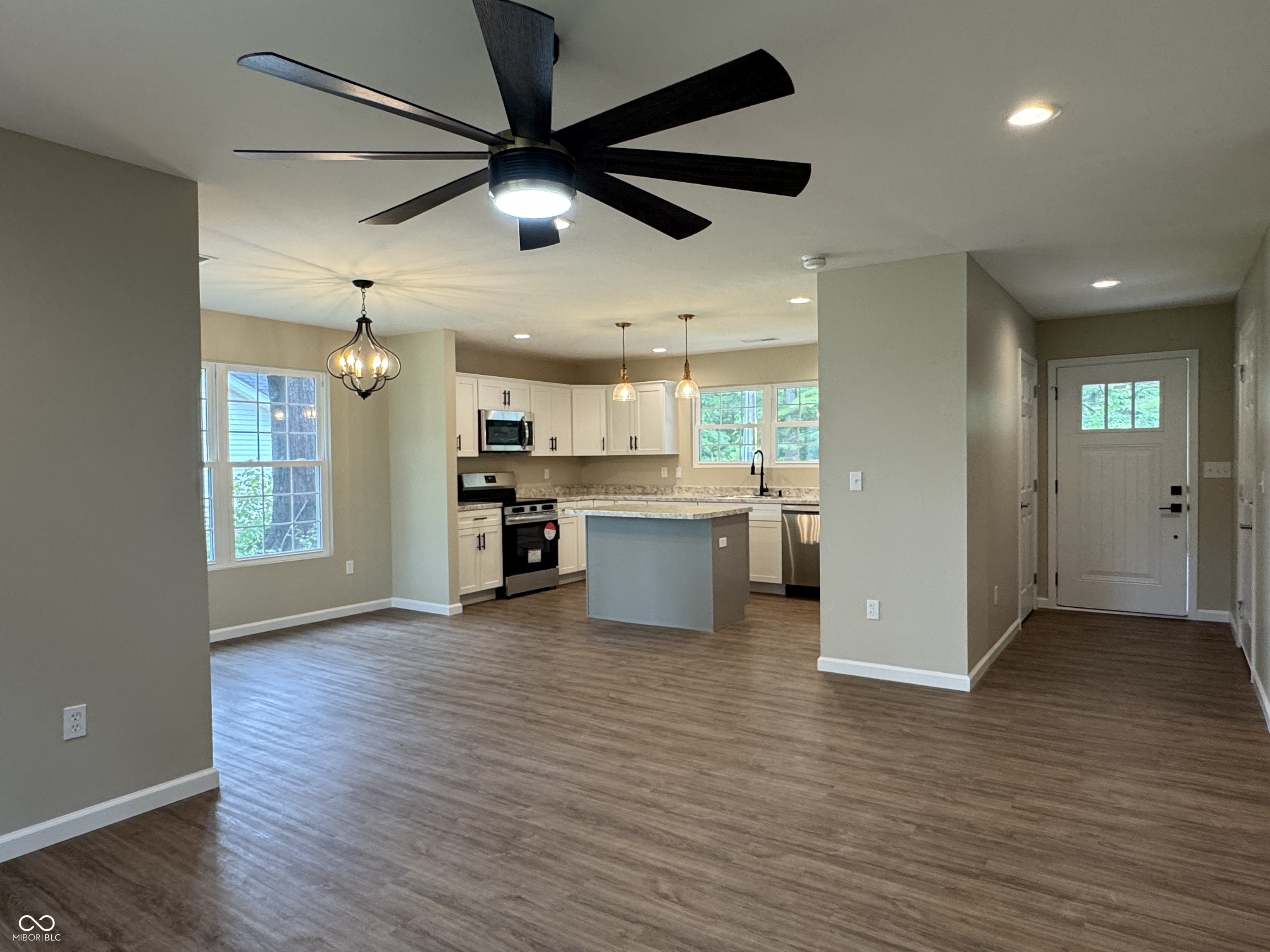 177 W Itawamba Trail