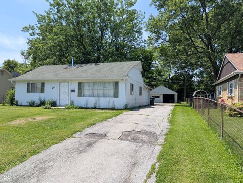 Photo of 472 Carol Drive, Greenwood, IN 46143 (MLS # 22105003)
