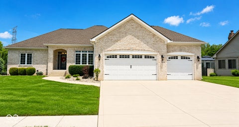 Photo of 4858 Brentridge Place, Greenwood, IN 46143 (MLS # 22099837)