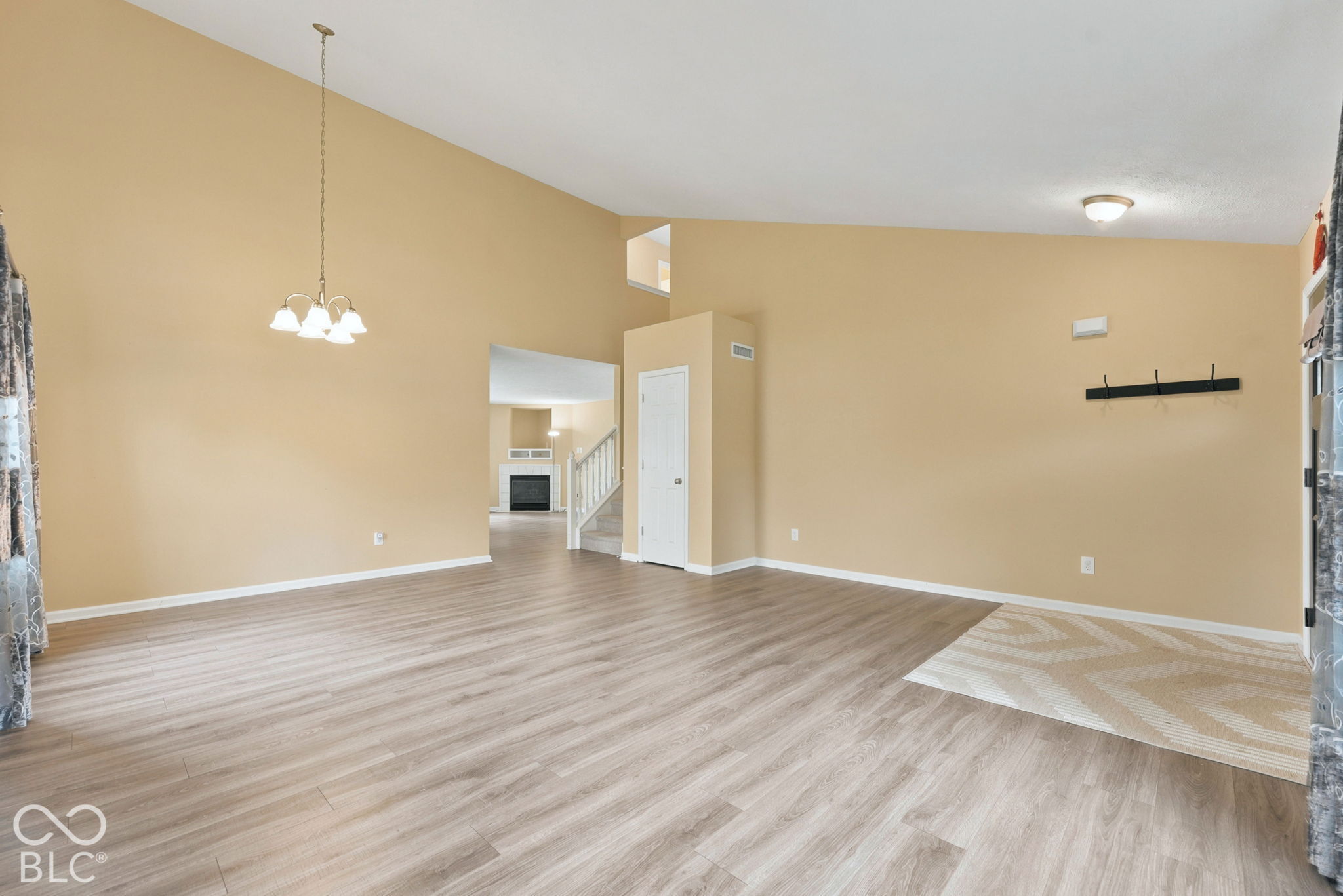 16952 Peach Lane