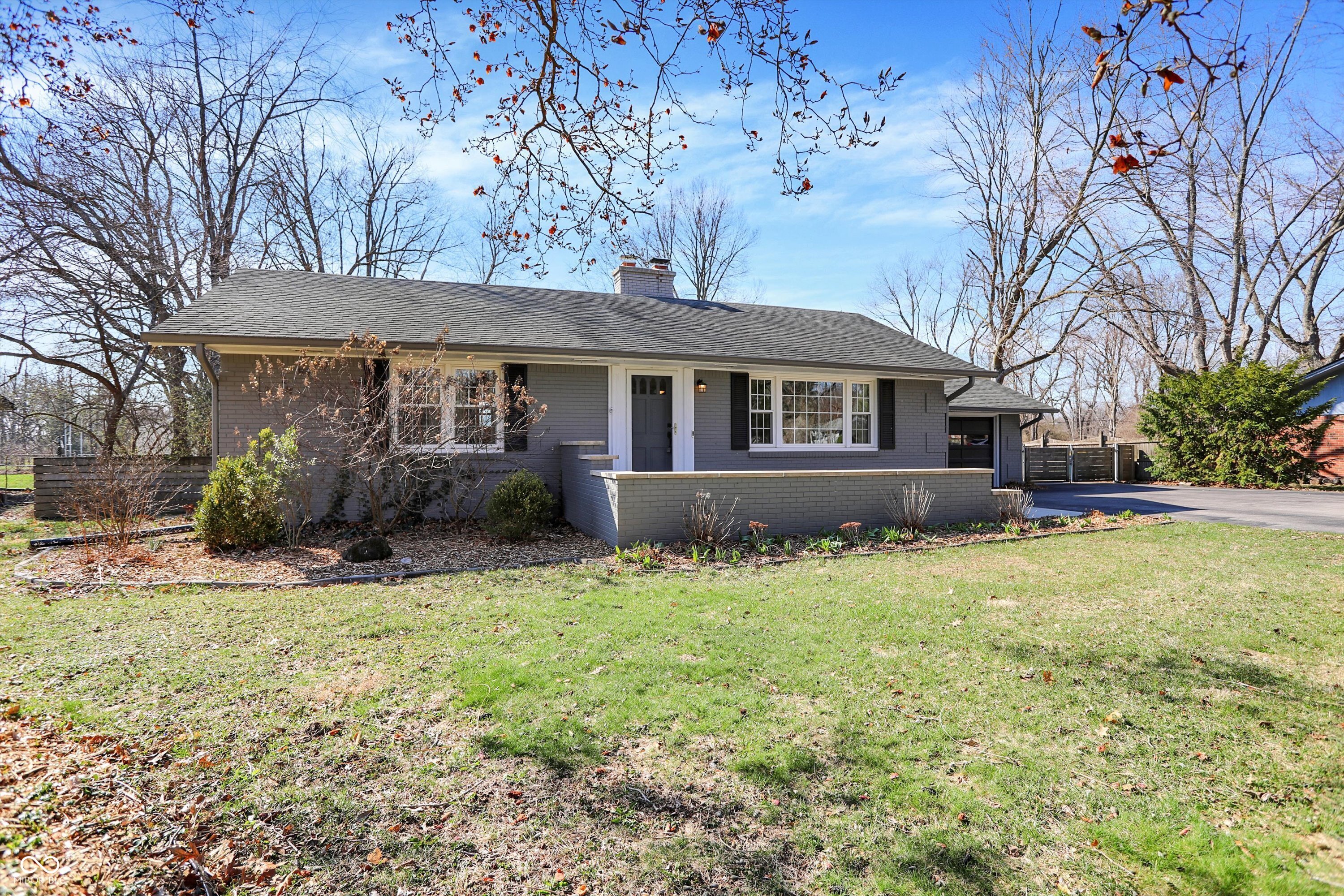 6226 N Parker Avenue