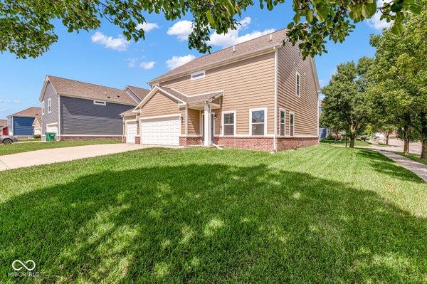 7235 WILSHIRE WAY, AVON, IN 46123 - Image 80b345e2ce3e4fd4e915b6eec908e508/3453750817