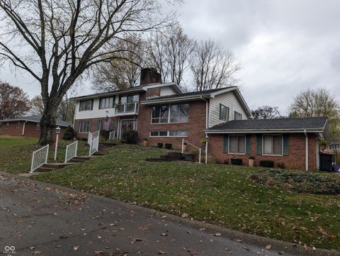 Photo of 1518 Martin Drive, Anderson, IN 46012 (MLS # 22082797)