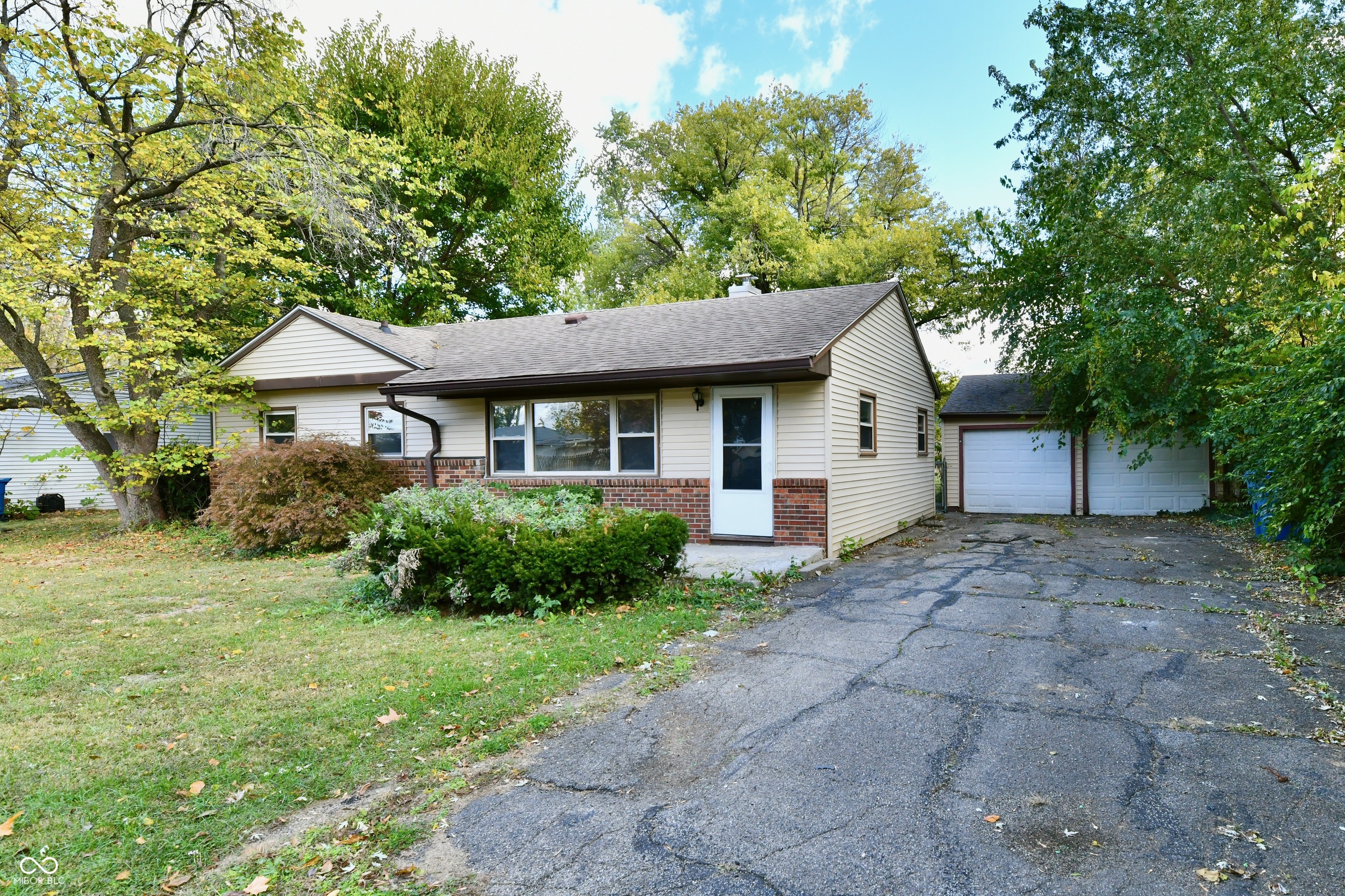 11035 Central Avenue