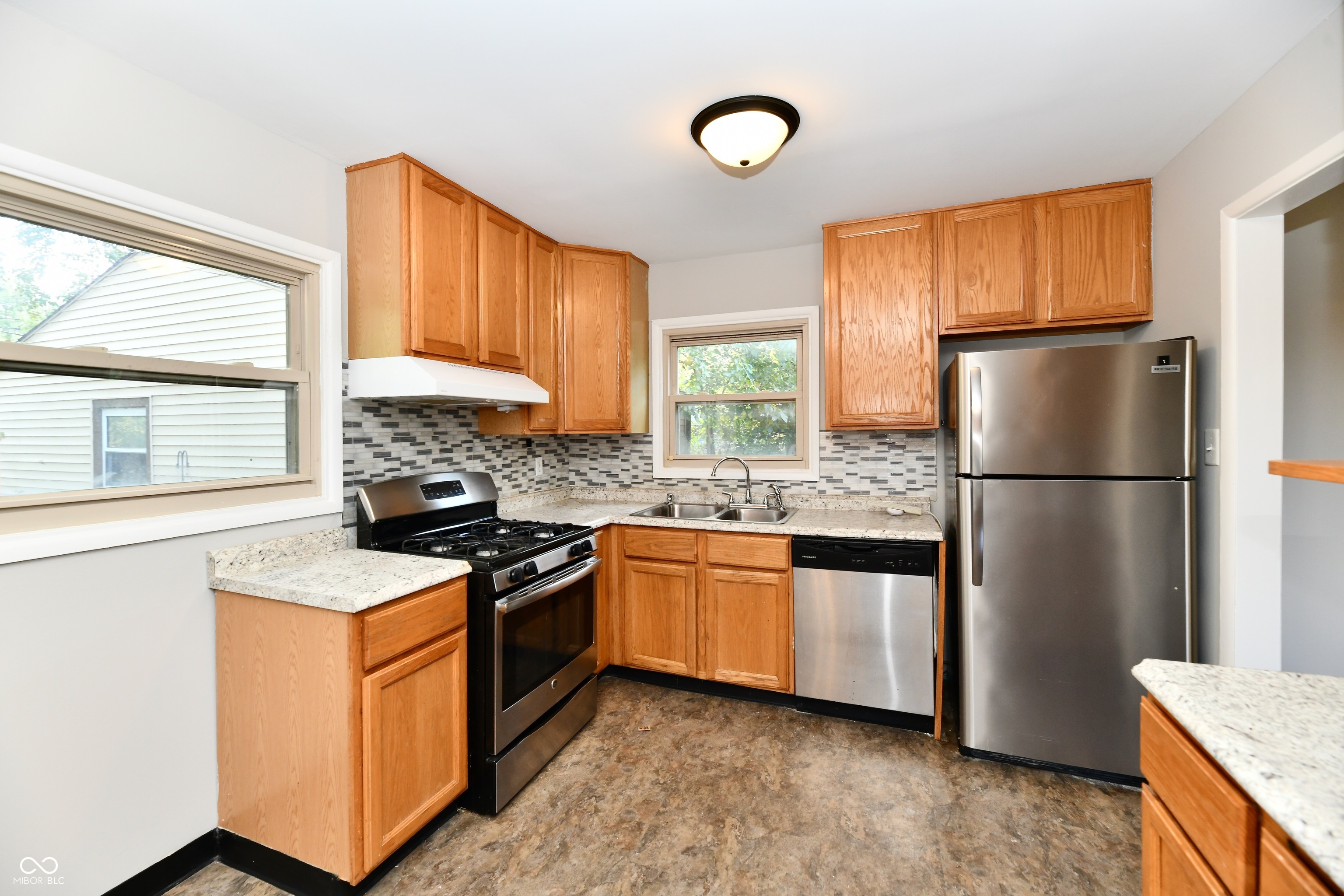 11035 Central Avenue