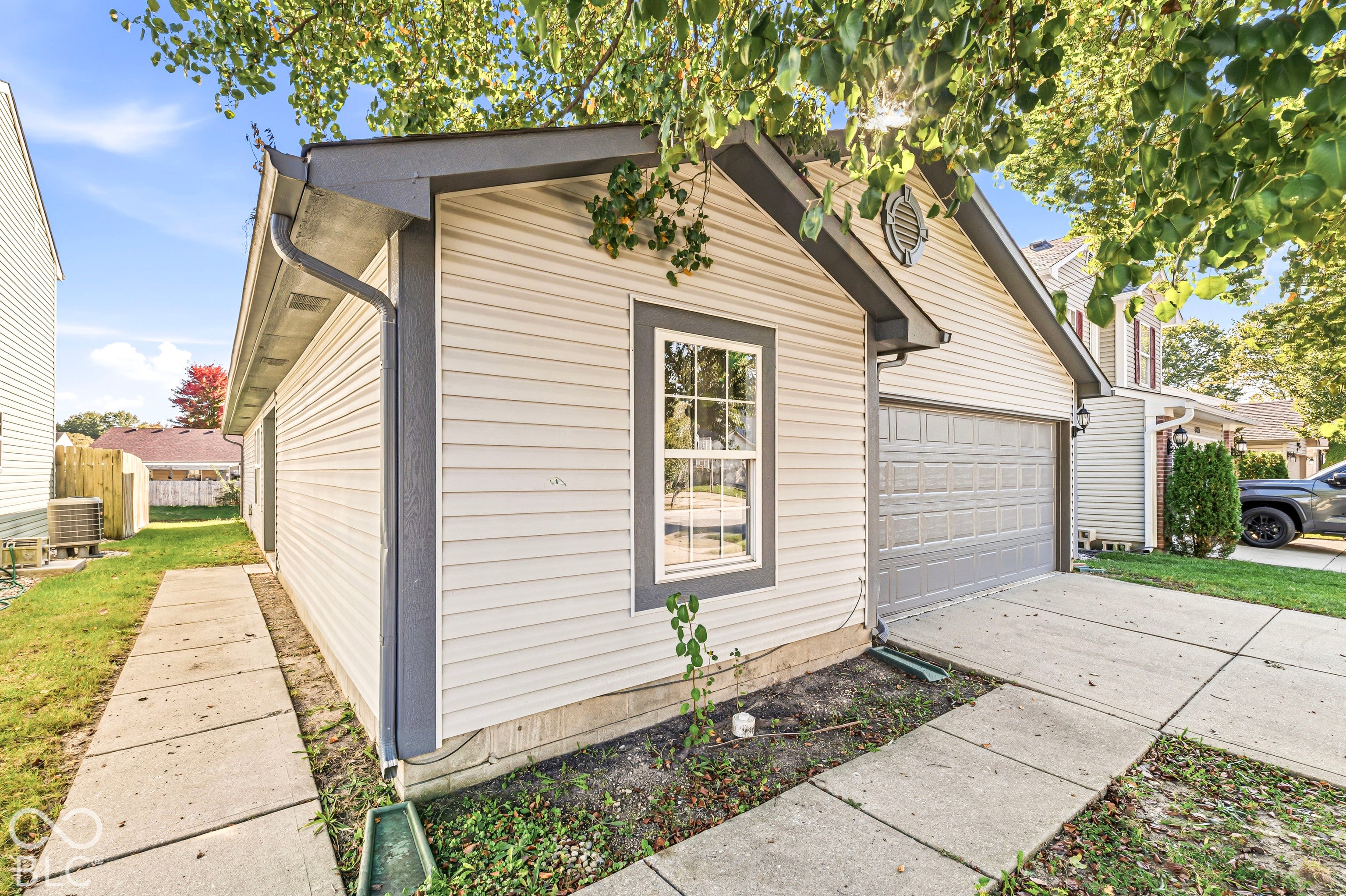 6719 Glenn Meade Drive