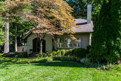 Photo of 5681 Winthrop Avenue, Indianapolis, IN 46220 (MLS # 22066367)