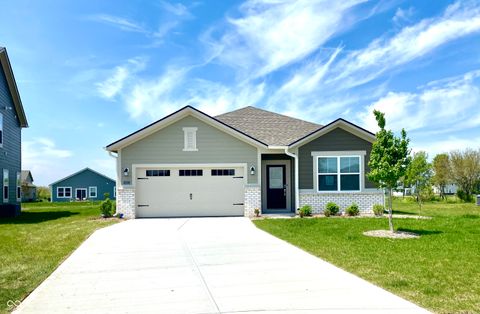 Photo of 6290 Cypress Court, McCordsville, IN 46055 (MLS # 22103064)
