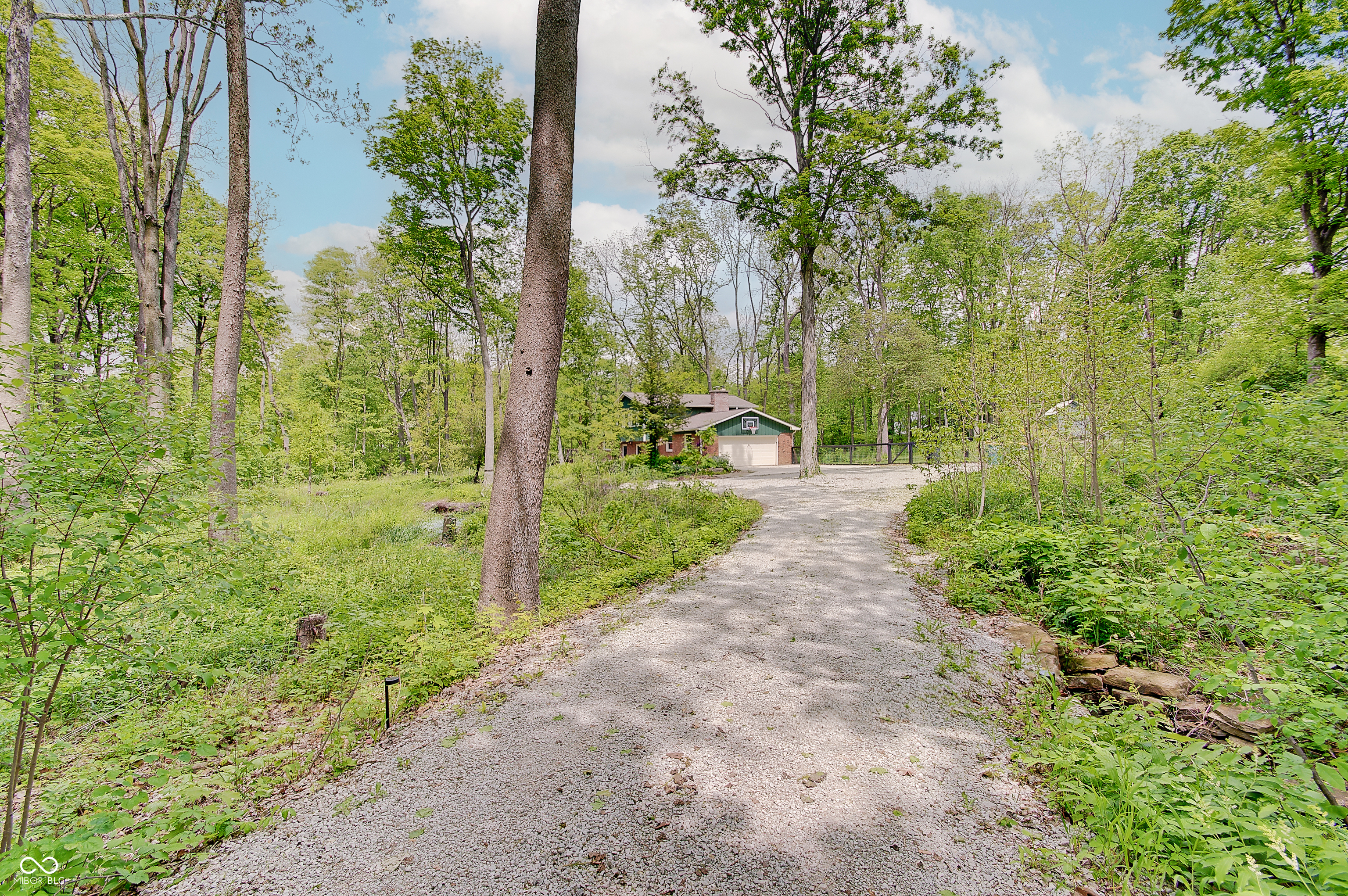 805 Eaglewood Drive