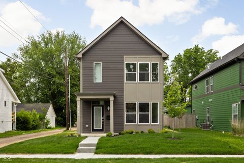 Photo of 1215 Herbert Street, Indianapolis, IN 46202 (MLS # 22037389)