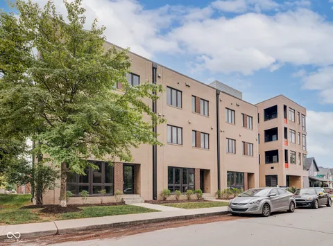319 E 16th Street Unit 207, Indianapolis, IN 46202 - MLS#: 21955196