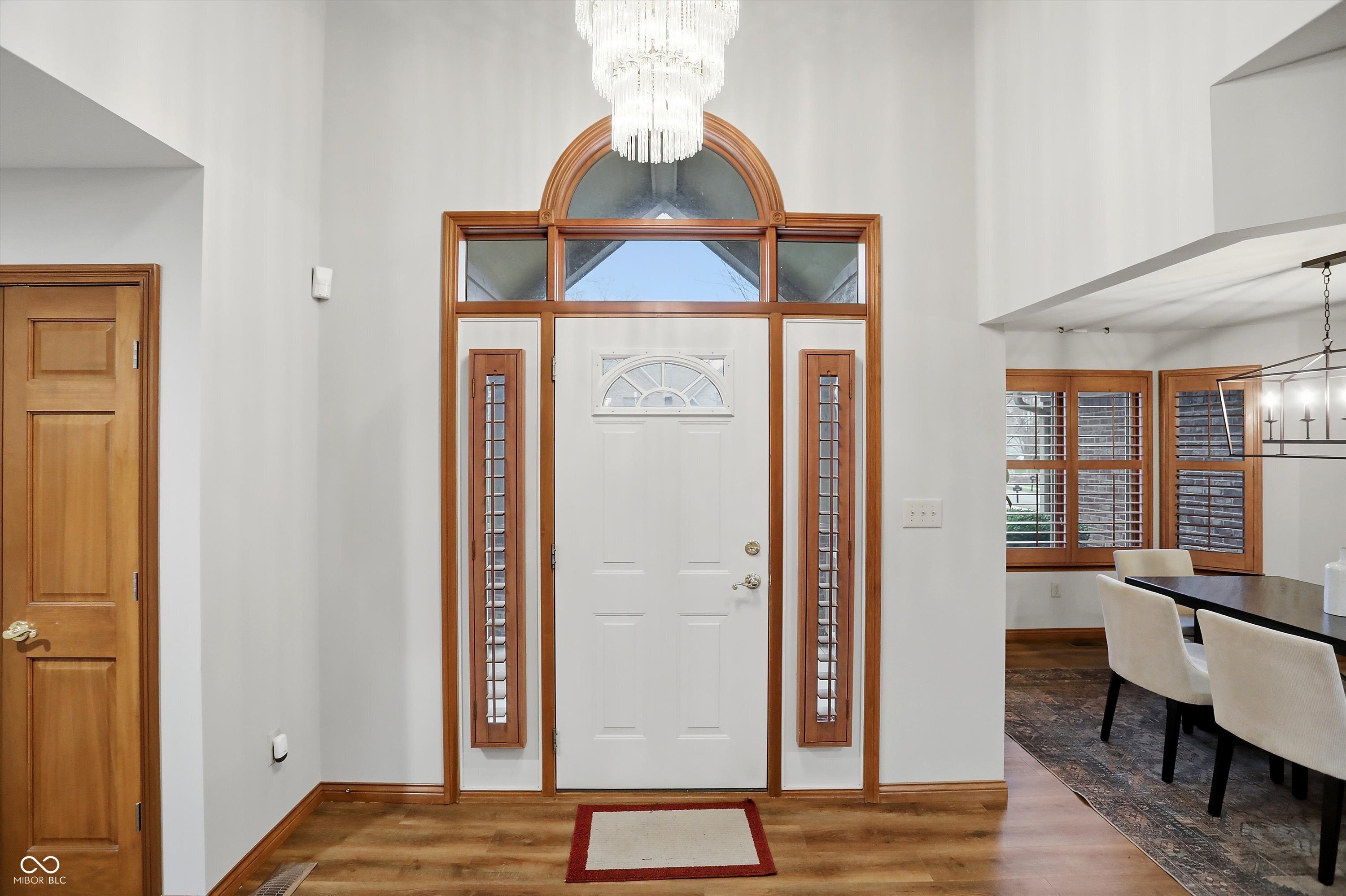 7701 Oak Grove Drive