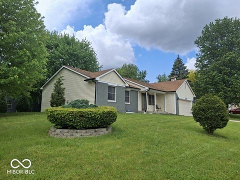 Photo of 6006 Buell Lane, Indianapolis, IN 46254 (MLS # 22085559)