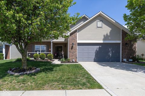 Photo of 978 Wendover Avenue, Westfield, IN 46074 (MLS # 22087584)