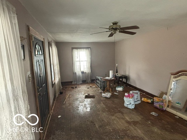 1427 N Drexel Avenue