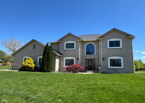 Photo of 45 Meadowview Lane, Greenwood, IN 46142 (MLS # 22076530)