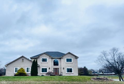 Photo of 45 Meadowview Lane, Greenwood, IN 46142 (MLS # 22076530)