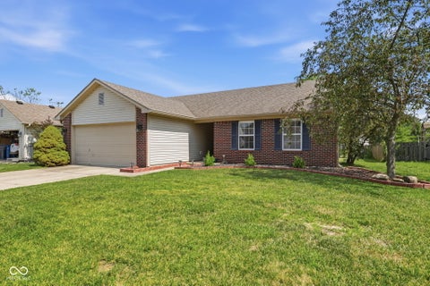 Photo of 10573 Sienna Drive, Noblesville, IN 46060 (MLS # 22117811)
