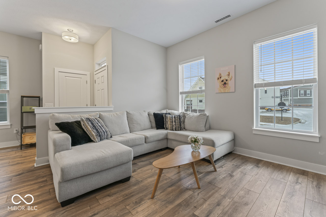 672 Lagerfield Drive