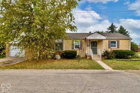 Photo of 6156 Oak Avenue, Indianapolis, IN 46219 (MLS # 22131819)