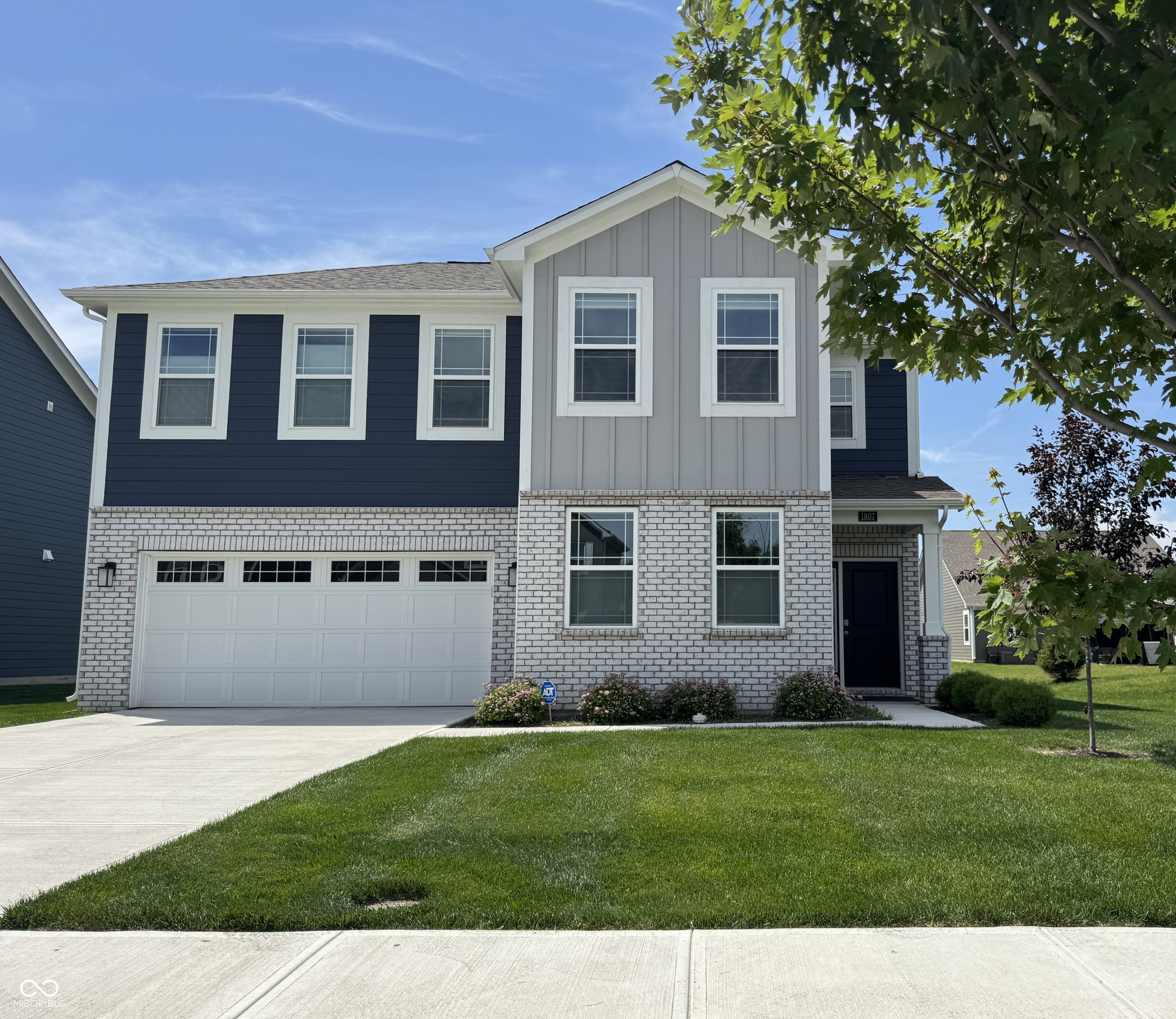 1807 Orchard Drive