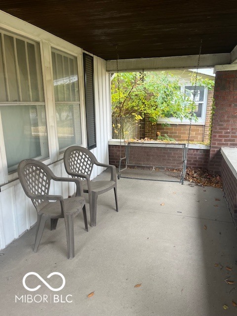 951 E Southern Avenue