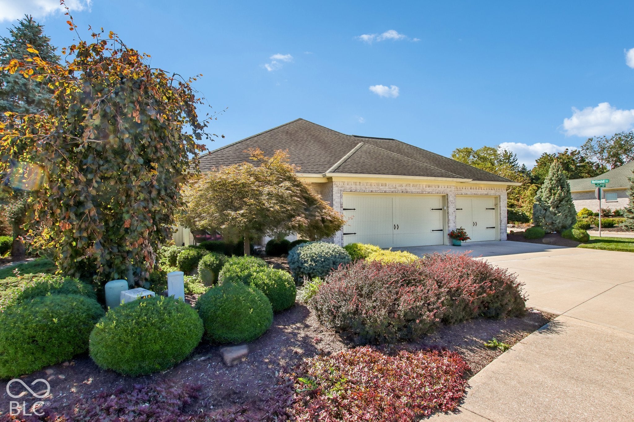 3397 Nottinghill Drive E