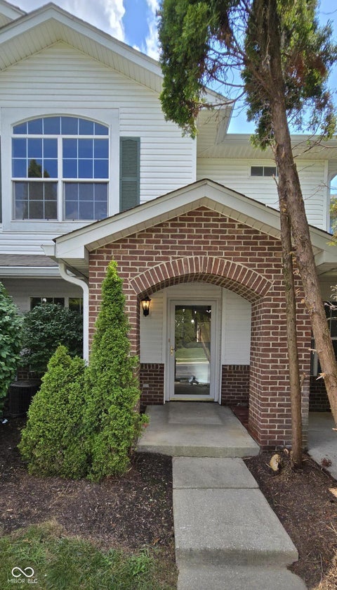 Photo of 4950 Potomac Square Way #4, Indianapolis, IN 46268 (MLS # 22123080)