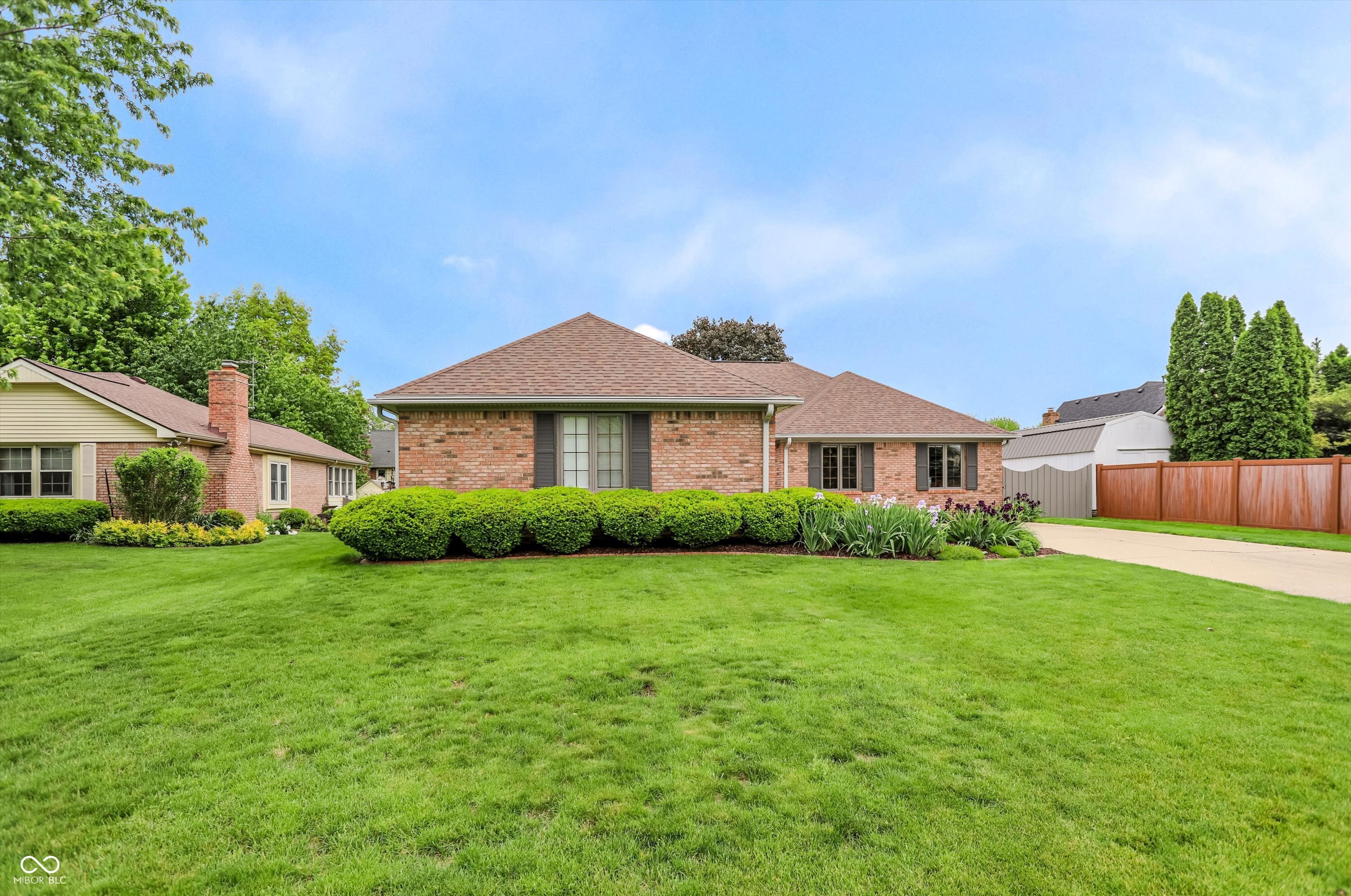 465 Lacy Drive