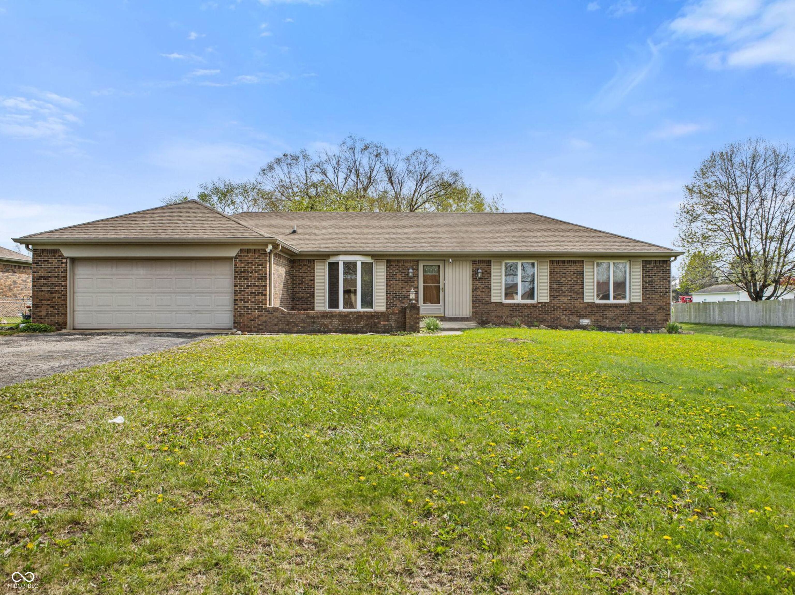 229 Rainbow Boulevard